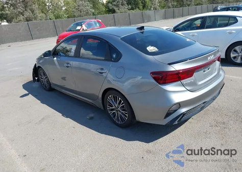2022 Kia Forte Gt-Line z USA, uszkodzony, nr VIN 3KPF54AD5NE453470